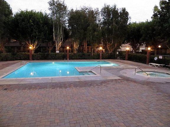 Private Comm. Pool & Spa