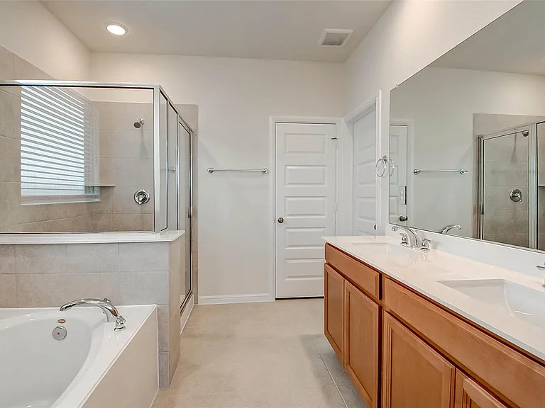 18827 Carlisle Landing Ln — Photo 36