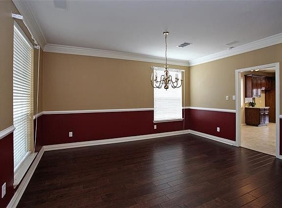 4th image of 7305 Crenshaw Dr