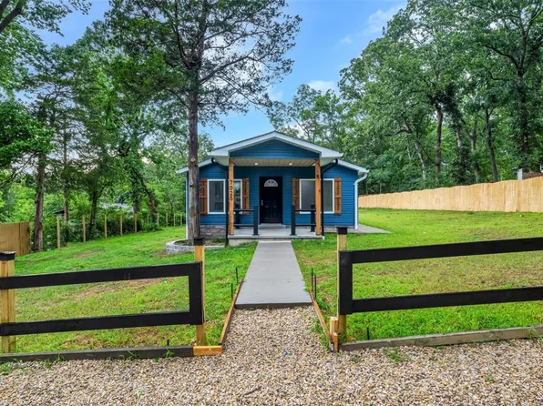 7025 Hillview Dr, Cedar Hill, MO 63016