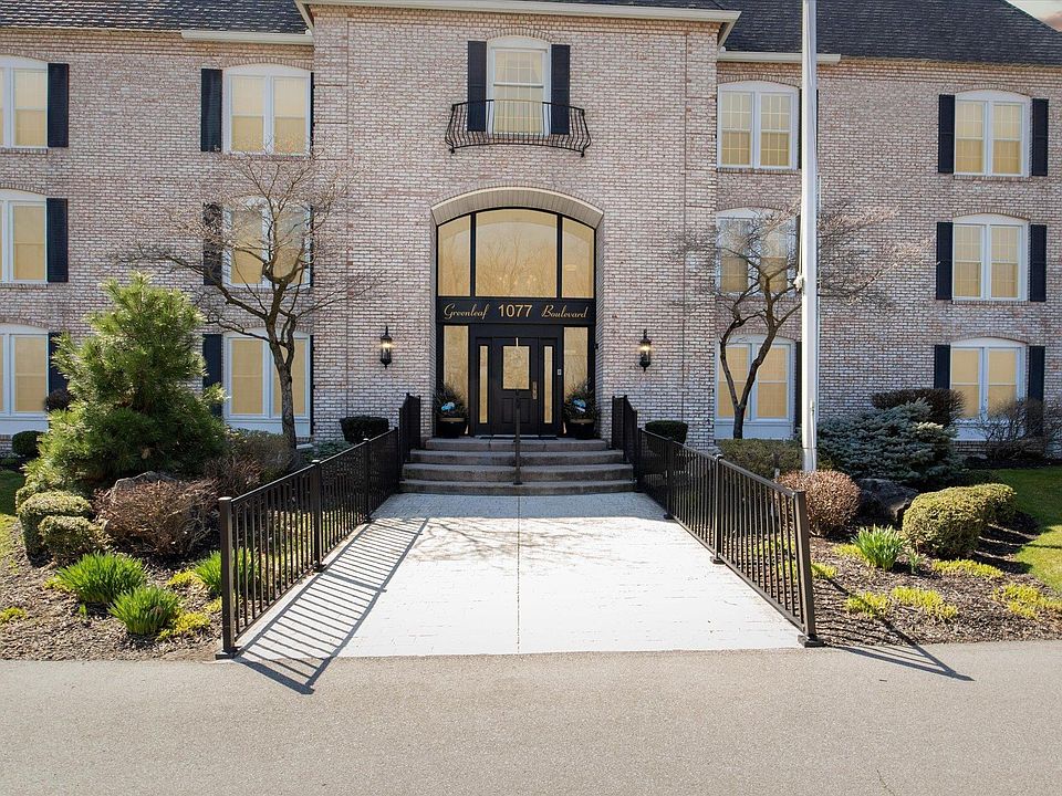1st image of 1077 Greenleaf Blvd APT 316