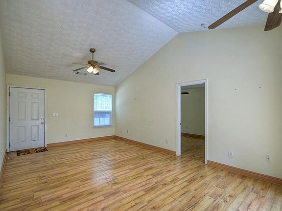 4th image of 586 Upper Sassafras Pkwy