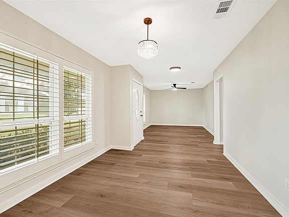 4th image of 10307 Sagerock Dr