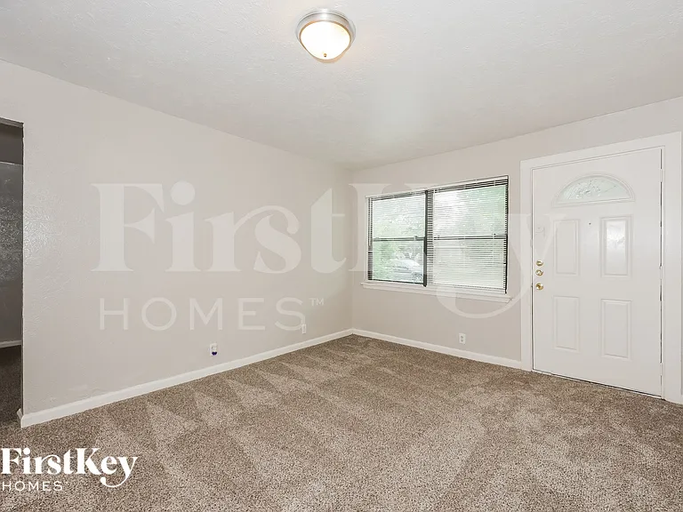 1504 Valley View St — Photo 14