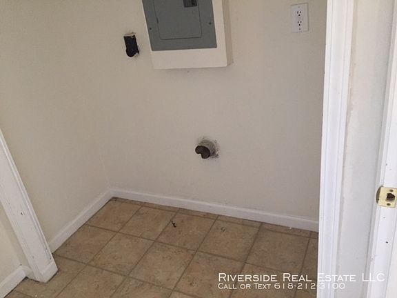 4th image of 603 Saint Nicholas Dr