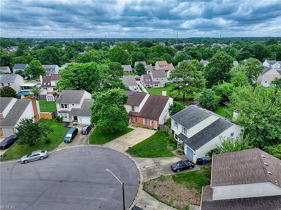 2nd image of 5617 Seven Pines Way