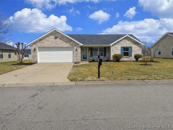 12121 Pinta Place, Sellersburg, IN 47172