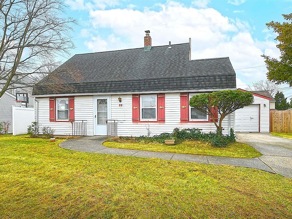 1st image of 22 Harbor Lane