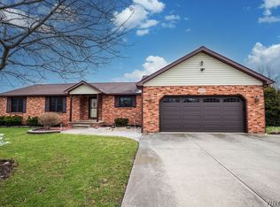 3095 Stony Point Rd, Grand Island, NY 14072