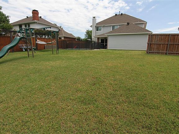3rd image of 4101 Province Dr