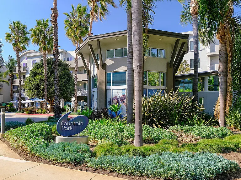 Fountain Park at Playa Vista — Photo 37