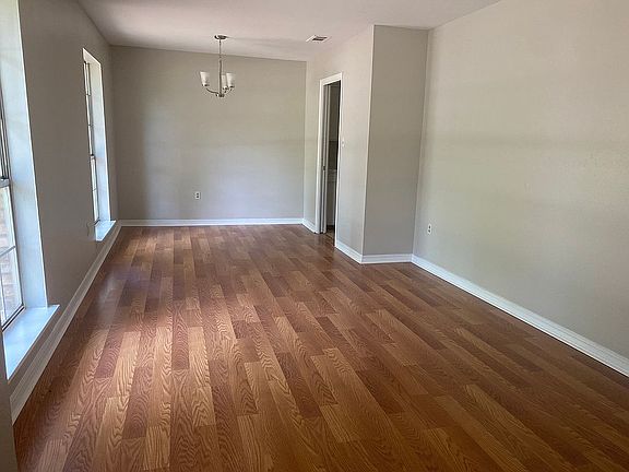 2nd image of 2056 S Kirkwood Dr