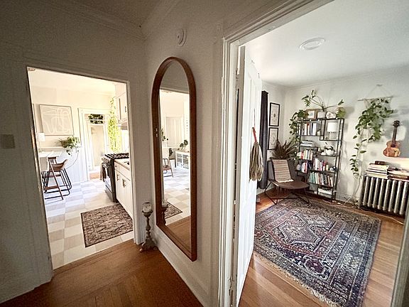 4th image of 295 Nelson Ave
