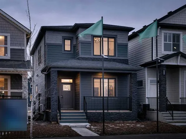 55 N Creekview Ave SW, Calgary, AB T2X 4Y1