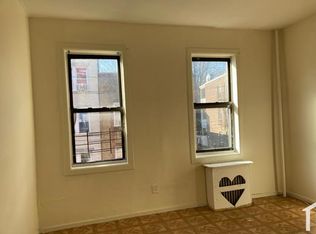 158 Willow St APT 3A, Yonkers, NY 10701