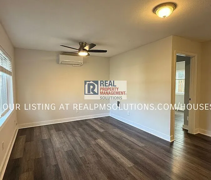 5025 NE 17th Ave — Photo 4