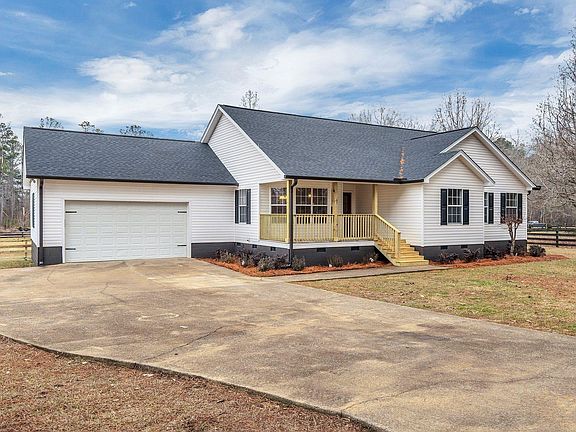 3rd image of 1355 Moriah Ln