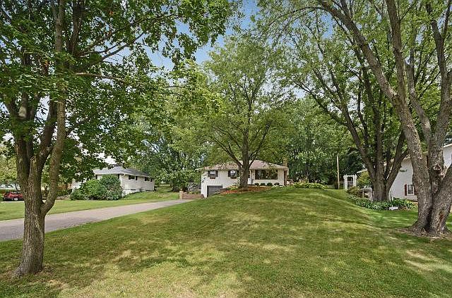 1st image of 239 Grafton Ave N