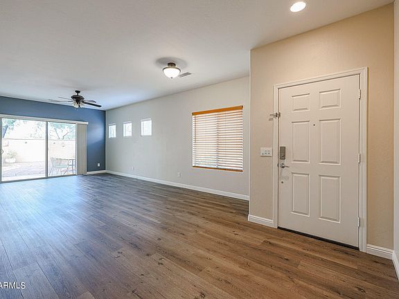 3rd image of 20500 N 262nd Ave