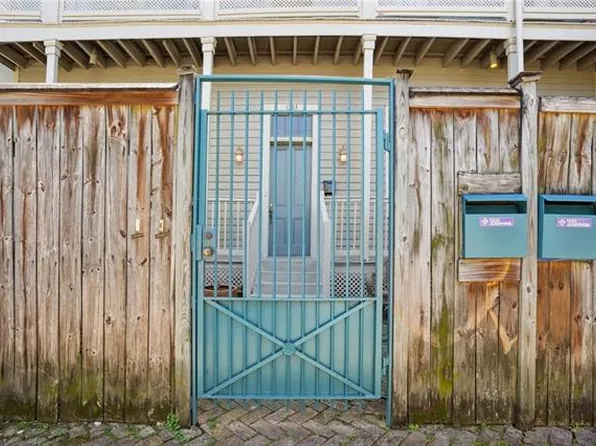 1333 Josephine St, New Orleans, LA 70130