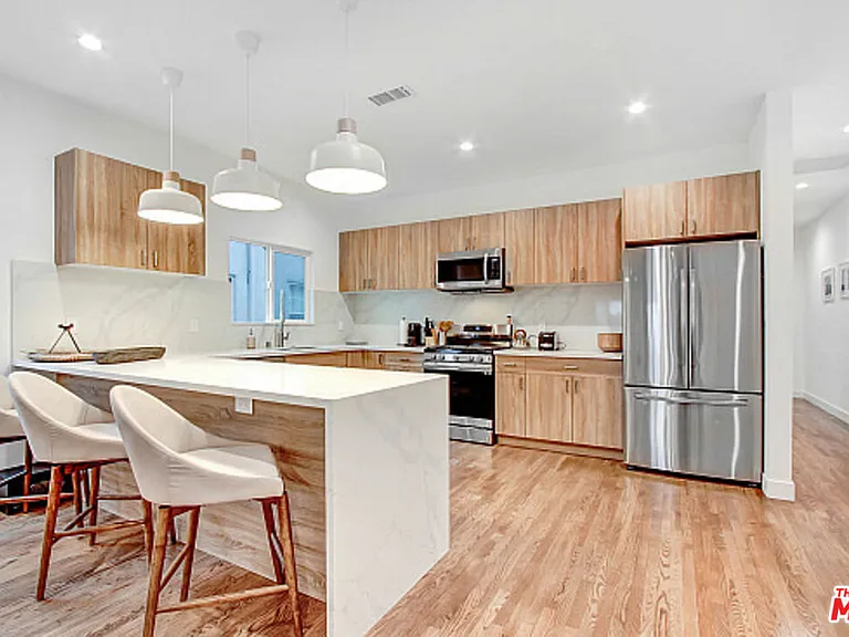 434 N Ogden Dr #436-1/2 — Photo 2