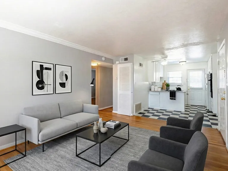 Peachtree Hills Court | Where Atlanta's Energy Meets Timeless Charm — Photo 101