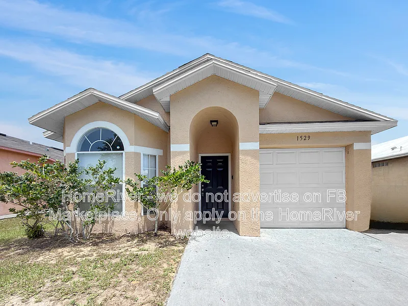 1529 Ridge Pointe Dr
