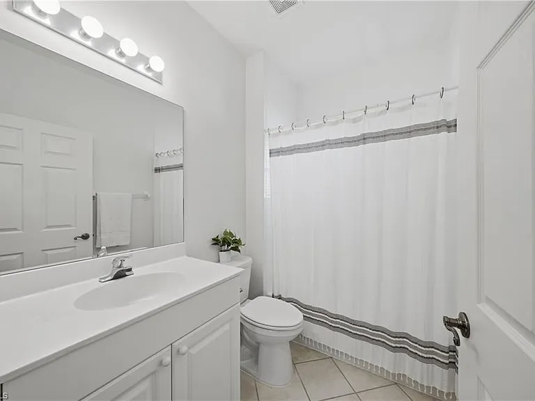 3320 W Crown Pointe Blvd #201 — Photo 29