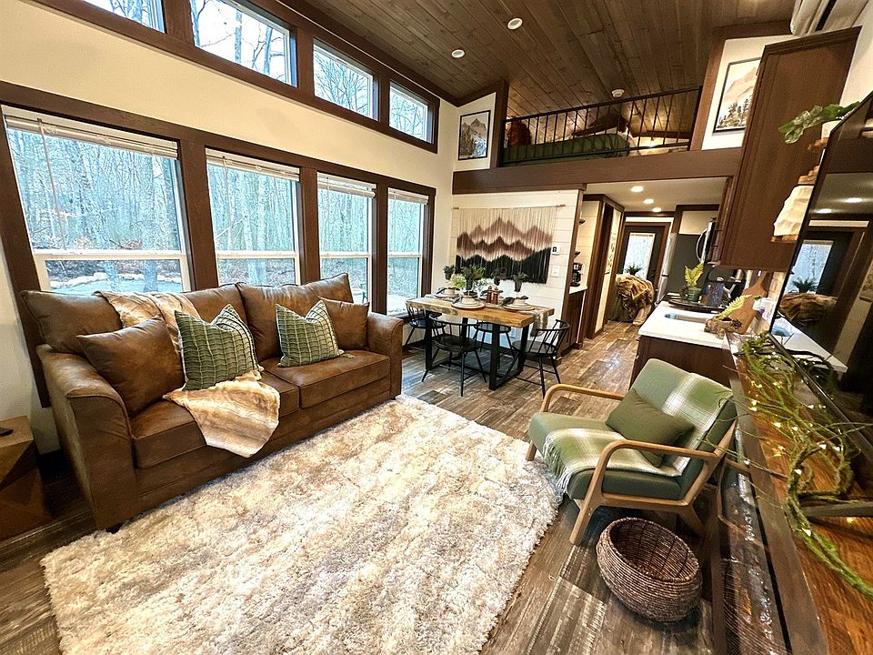 1st image of 32 Mossy Rock Ln