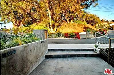 1st image of 3983 College Crest Dr