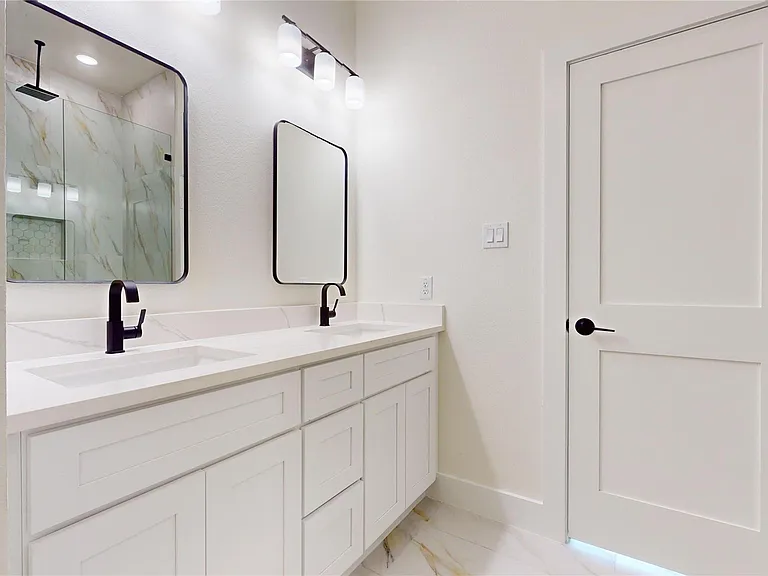 4416 Fatima Dr — Photo 16