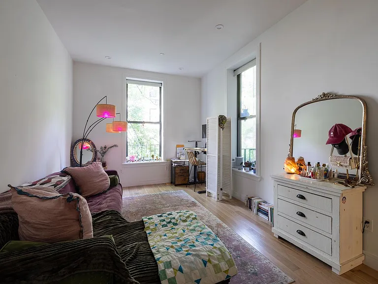345 E 50th St #3C — Photo 6