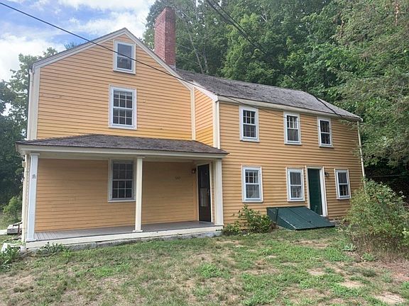 2nd image of 663 Lexington Rd