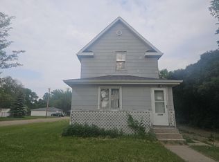 1024 N State St, Aberdeen, SD 57401