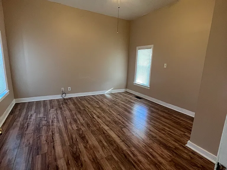 2806 Torbett St — Photo 9