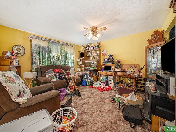 5th image of 1324 Mark St