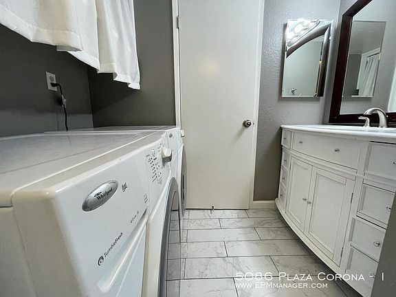 5th image of 5086 Plaza Corona #1