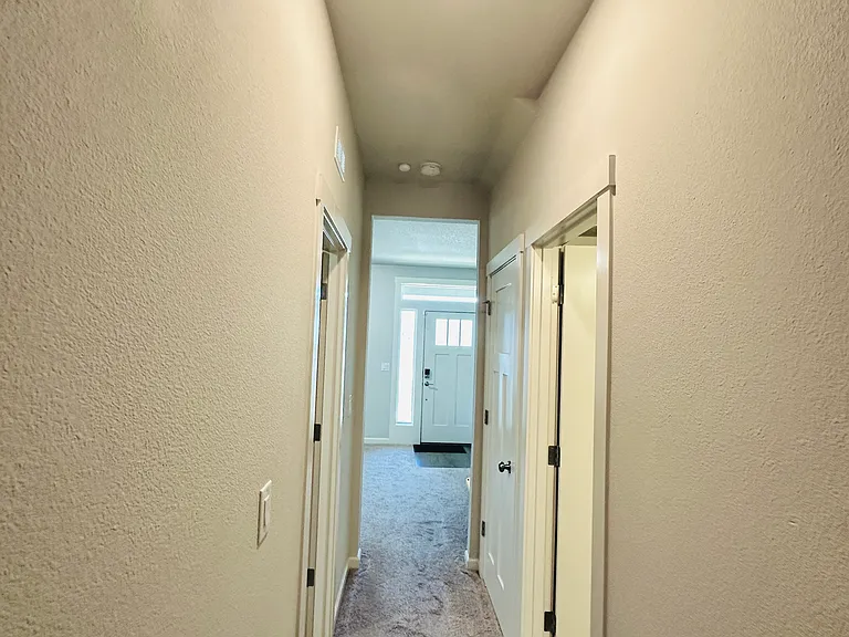 8201 SE Crabapple St — Photo 11
