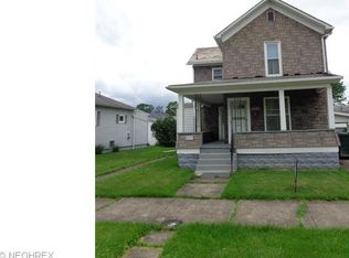 809 N 3rd St, Dennison, OH 44621