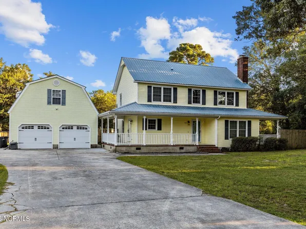 404 Loma Linda Drive, Cape Carteret, NC 28584