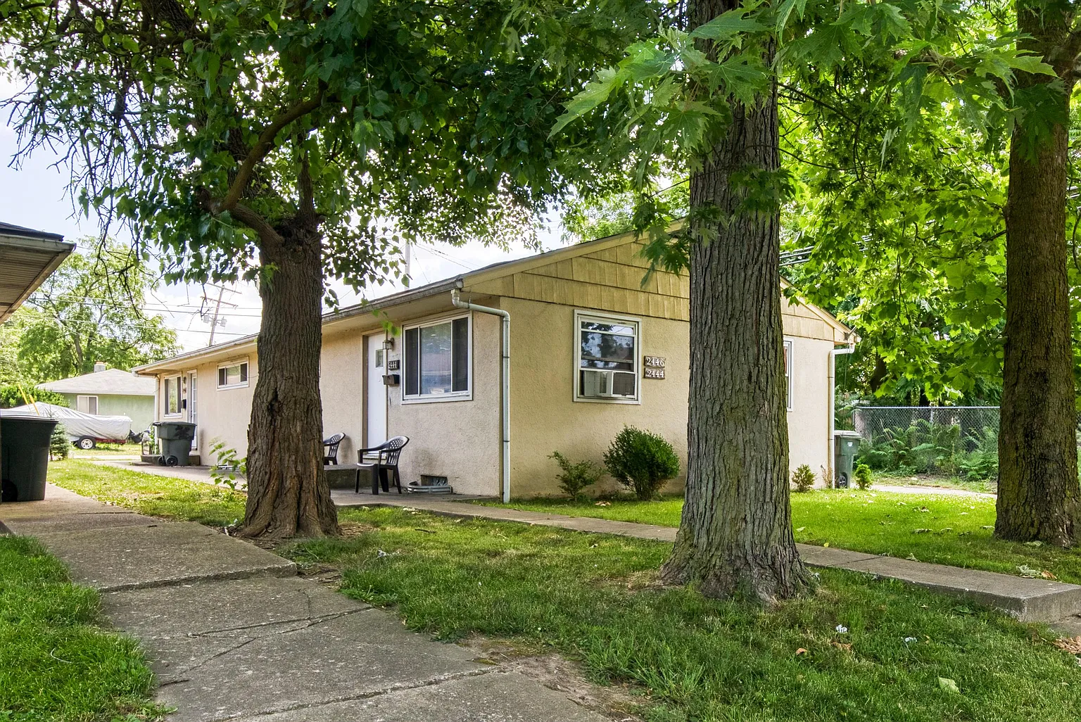 2444-2446 Hiawatha St photo 1