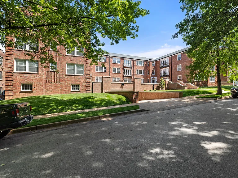 7517 Oxford Dr #2A — Photo 26