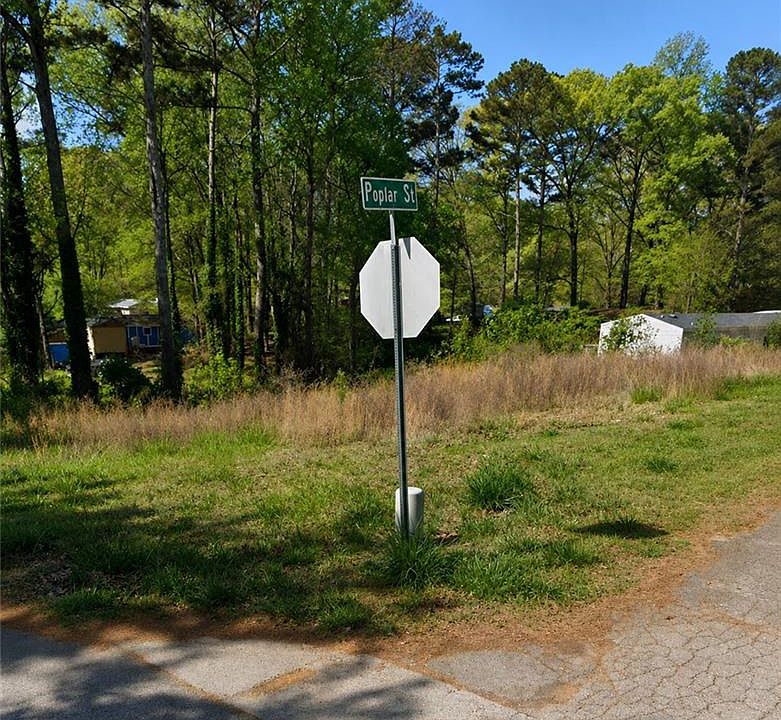 1st image of 1377 Poplar St #89
