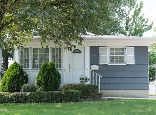 360 Armstrong Ave, Staten Island, NY 10308