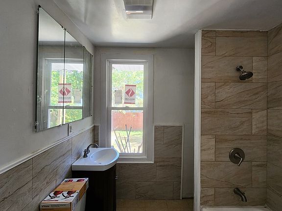 2nd image of 8 Vrooman Ave #1