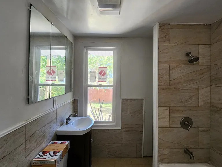 8 Vrooman Ave #1 — Photo 2