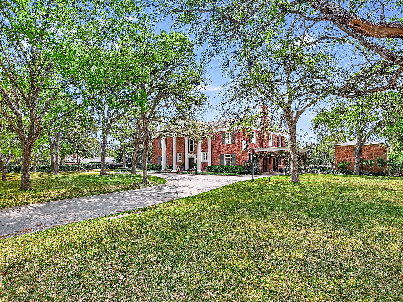 122 W Brandon Dr, San Antonio, TX 78209 Zillow