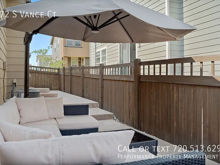 572 S Vance Ct — Photo 32
