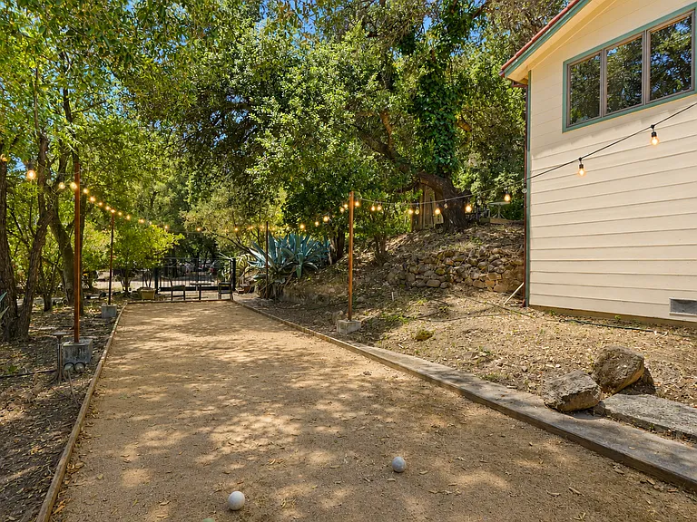 3788 Silverado Trl — Photo 37