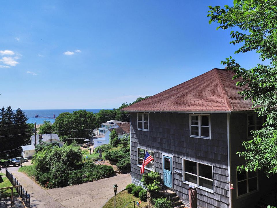 1st image of 209 Grandview Ave
